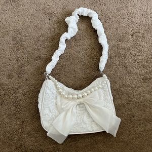Jacquard Bow & Faux Pearl Decor Baguette Bag